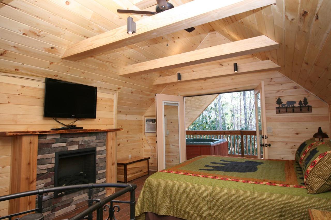 Cupid'S Cabin Gatlinburg Exterior photo
